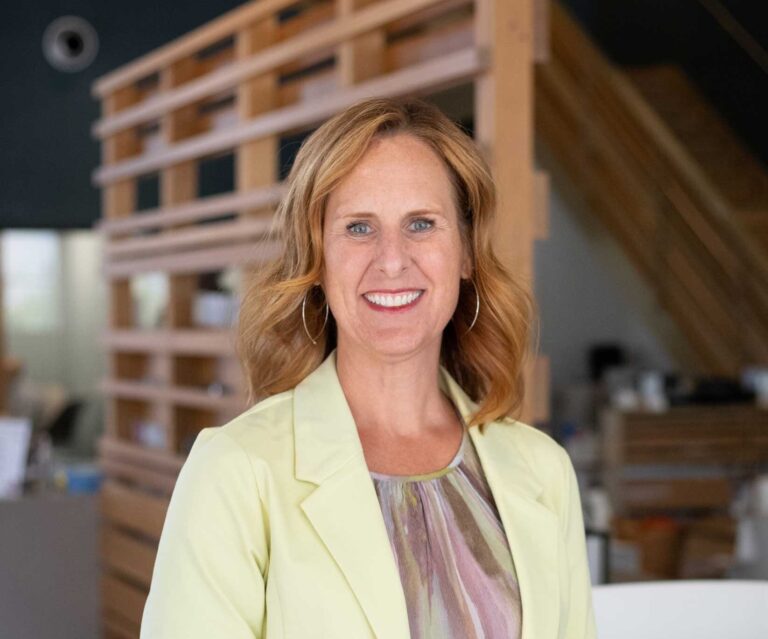 Headshot of Mary Cline