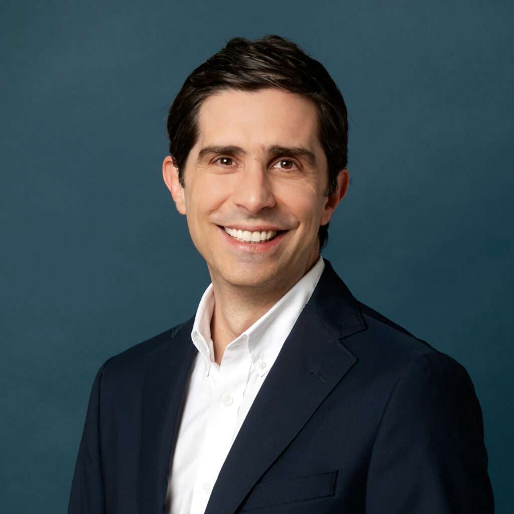 Headshot of Miguel Moreno