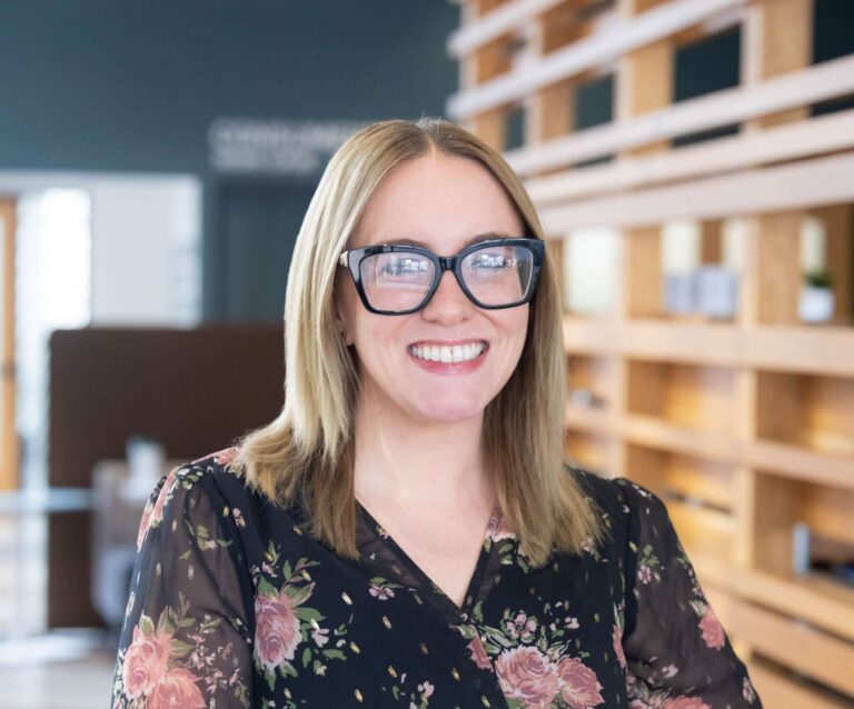 Chelsi DeGennar Headshot